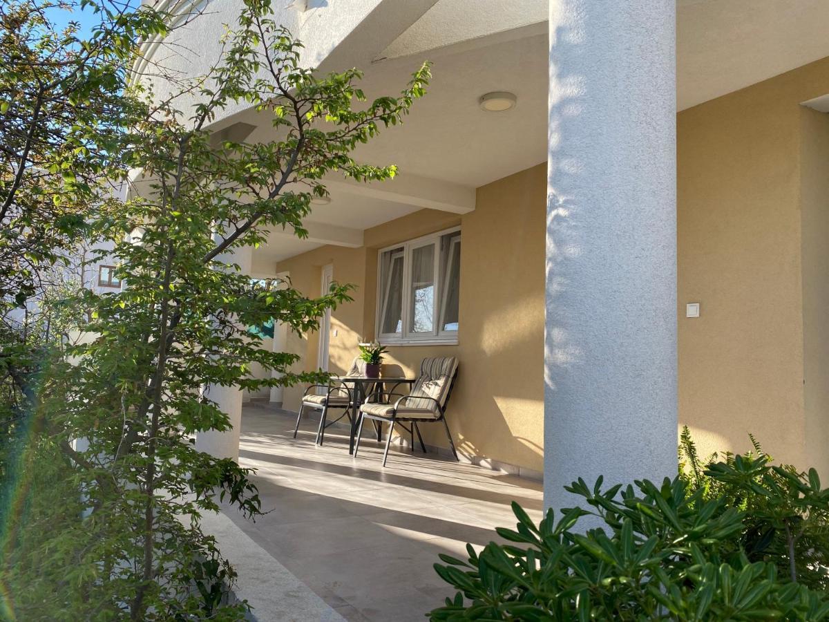Dajkovic Apartmani Bar Eksteriør bilde